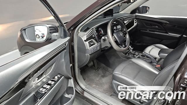 KG모빌리티(SsangYong) Beautiful Korando бензин 1.5 2WD C3 Plus, 2021 12