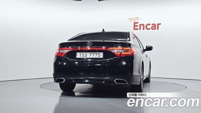 Hyundai Grandeur HG Modern, 2015 4