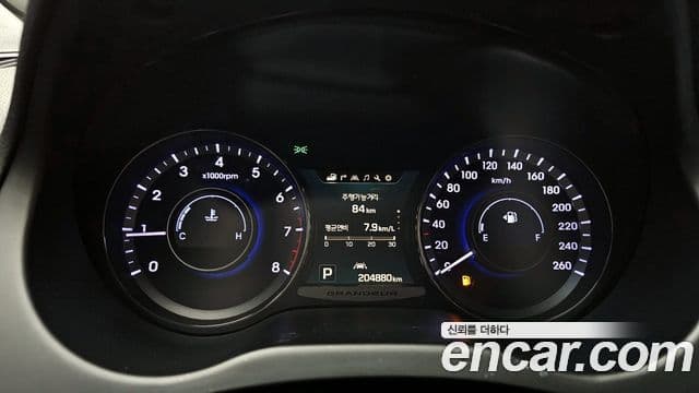 Hyundai Grandeur HG Modern, 2015 8