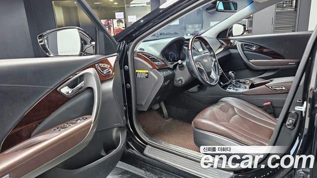 Hyundai Grandeur HG Modern, 2015 10