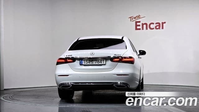 Mercedes-Benz E-класс W213 Exclusive, 2023 4