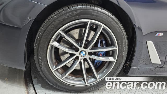 BMW 5시리즈 (G30) 523d M Sport, 2021 все фото