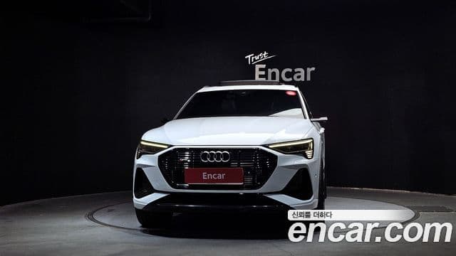 Audi e-Tron 55 Quattro Sportback, 2021 3