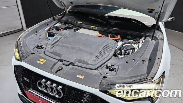 Audi e-Tron 55 Quattro Sportback, 2021 6