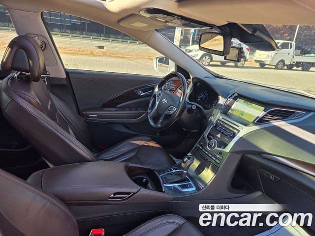 Hyundai Grandeur HG HG240 Modern Collection, 2016 18