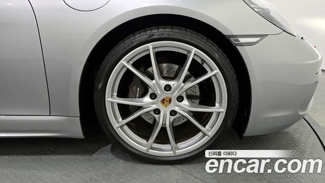 Porsche 718 카이맨, 2019 все фото