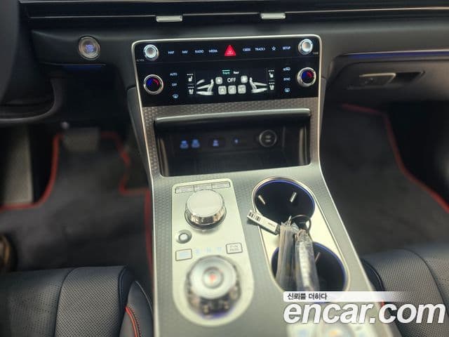 Genesis GV80 купе, 2025 9