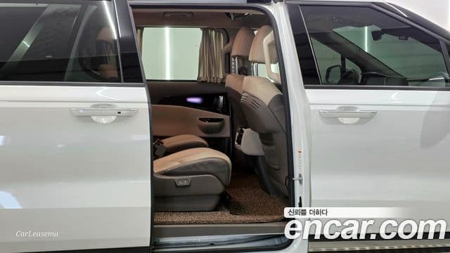 Kia Carnival 4세대 Signature, 2023 10