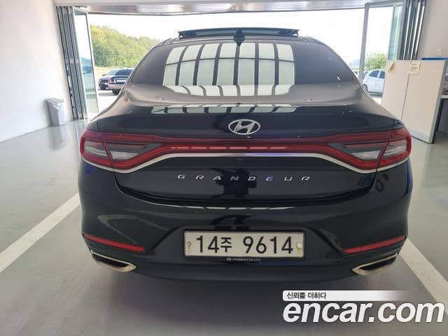 Hyundai Grandeur IG Premium, 2017 18