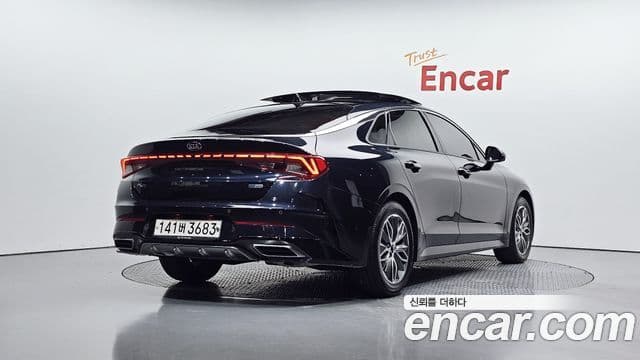 Kia K5 гибрид 3세대 Signature, 2021 2