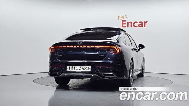 Kia K5 гибрид 3세대 Signature, 2021 4