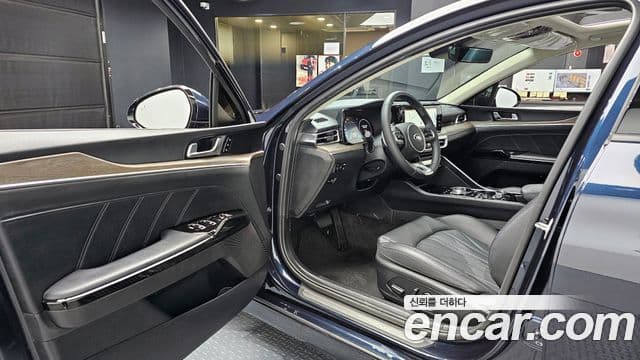 Kia K5 гибрид 3세대 Signature, 2021 11