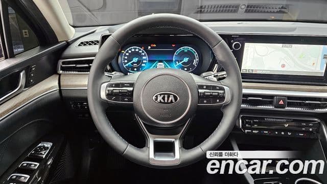 Kia K5 гибрид 3세대 Signature, 2021 13