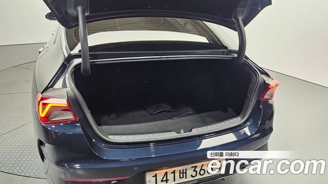 Kia K5 гибрид 3세대 Signature, 2021 20