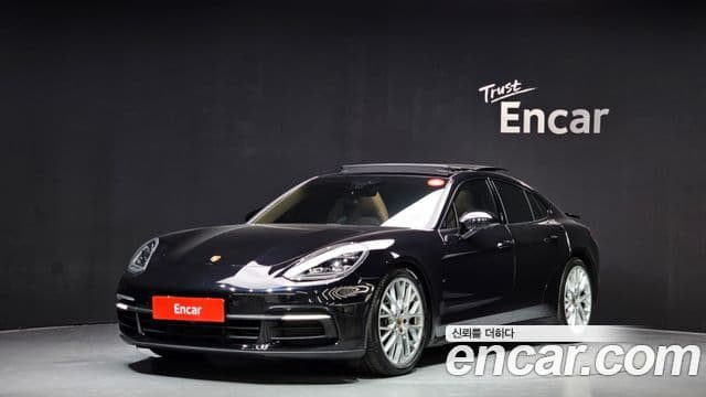 Porsche Panamera (971), 2018 1