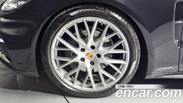 Porsche Panamera (971), 2018 все фото