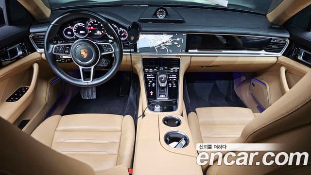 Porsche Panamera (971), 2018 7