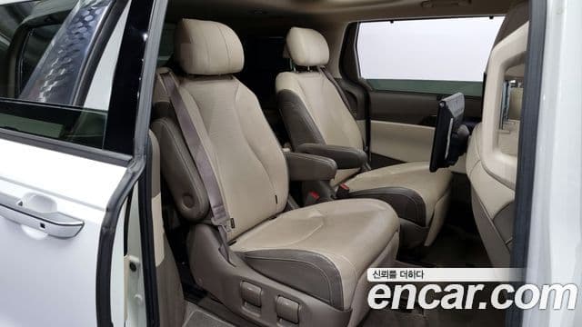 Kia Carnival 4세대 Signature, 2021 12