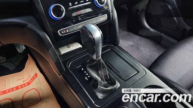 Renault Korea(Samsung) SM6 2.0 LPe SE (арендный автомобиль), 2019 9