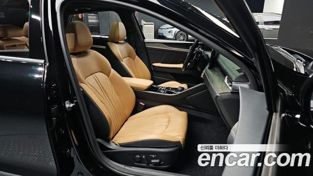 Kia K5 3세대 Signature, 2021 10