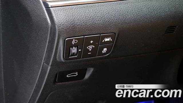 Kia K5 3세대 Signature, 2021 16