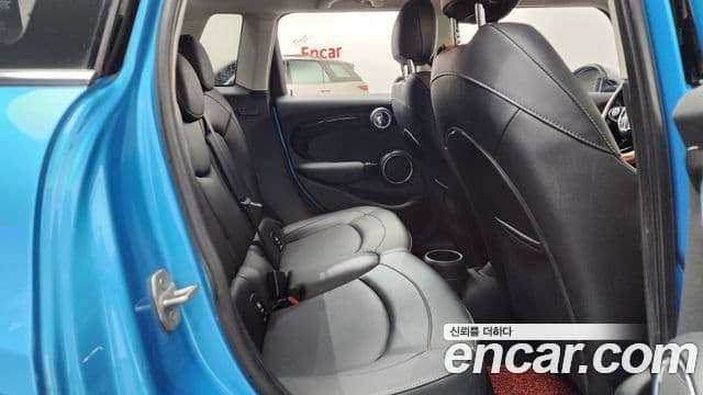 Mini Cooper D 3세대, 2015 12