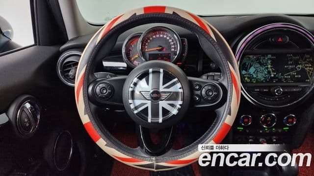 Mini Cooper D 3세대, 2015 13