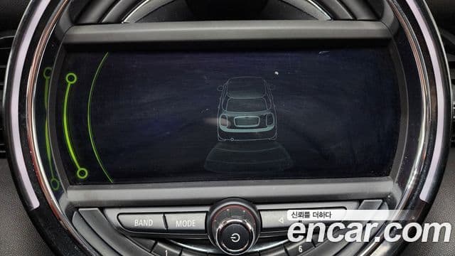 Mini Cooper D 3세대, 2015 17