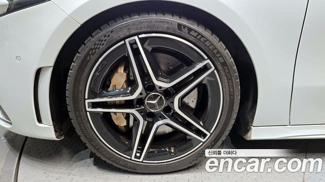 Mercedes-Benz A-класс W177 AMG A35 4MATIC седан, 2021 все фото