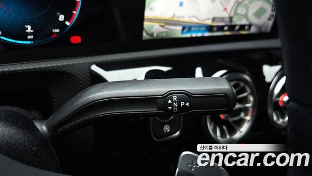 Mercedes-Benz A-класс W177 AMG A35 4MATIC седан, 2021 9