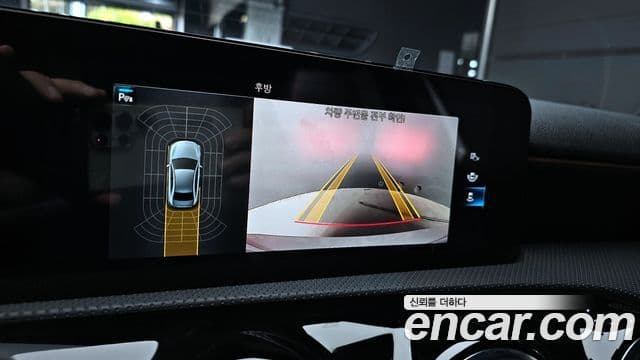 Mercedes-Benz A-класс W177 AMG A35 4MATIC седан, 2021 16