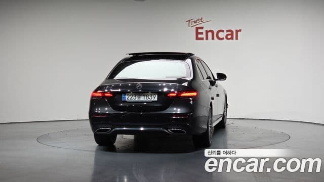 Mercedes-Benz E-класс W213 AMG Line, 2021 4
