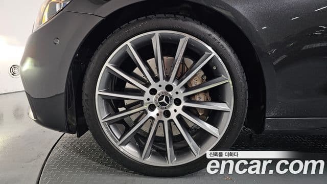 Mercedes-Benz E-класс W213 AMG Line, 2021 все фото