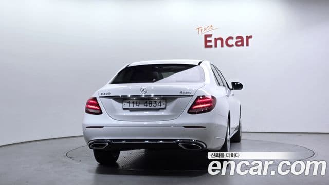 Mercedes-Benz E-класс W213 Exclusive, 2019 4