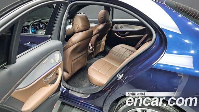 Mercedes-Benz E-класс W213 Avantgarde, 2021 13