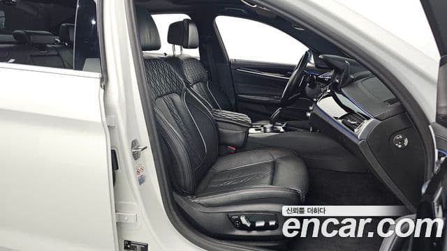 BMW 5시리즈 (G30) 520d M Sport Plus, 2020 10