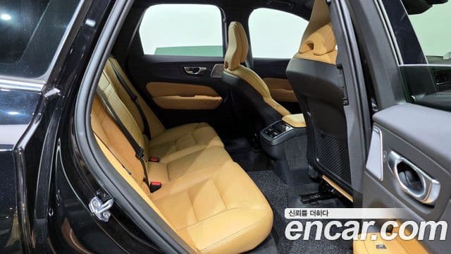 Volvo XC60 2세대 B5 Inscription, 2022 12