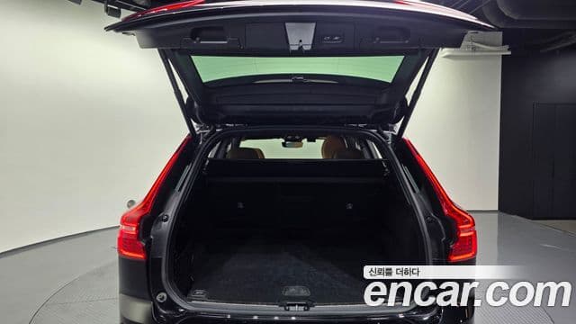 Volvo XC60 2세대 B5 Inscription, 2022 20