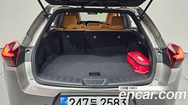 Lexus UX300h, 2026 20