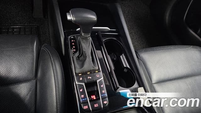Kia All New K7 3.0 LPI Prestige (арендный автомобиль), 2016 9