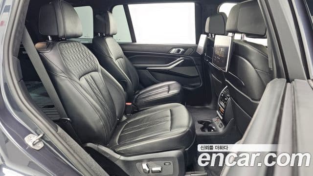 BMW X7 (G07) xDrive 40i M Sport 6인승, 2021 12