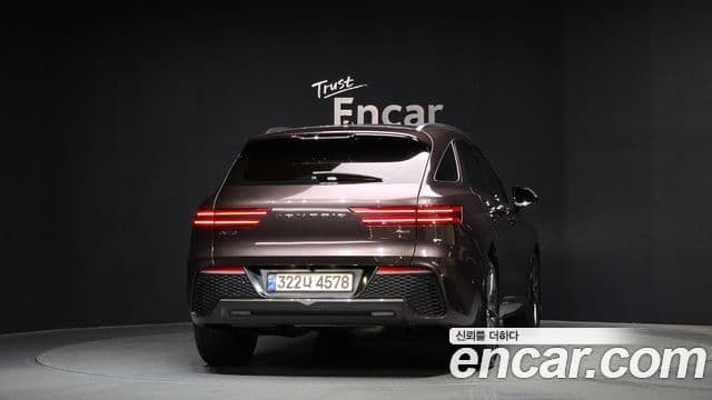 Genesis GV70, 2021 4