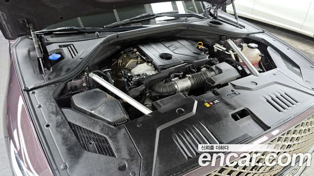 Genesis GV70, 2021 6