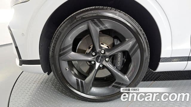 Genesis GV70, 2025 все фото