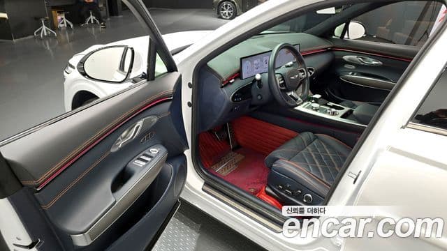 Genesis GV70, 2025 10