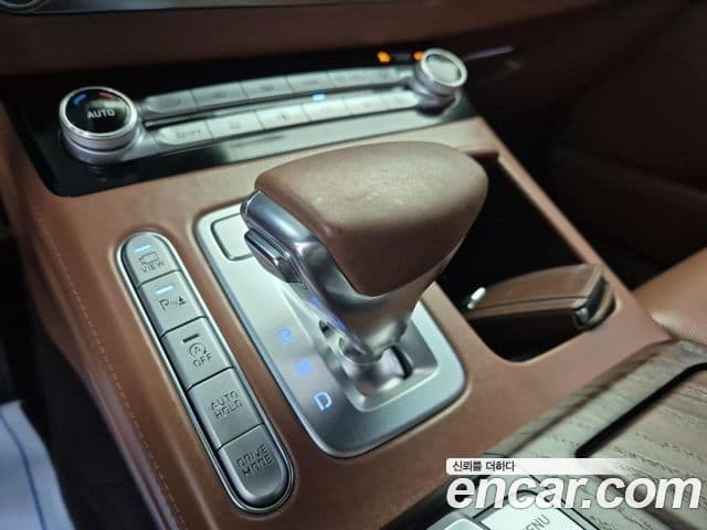 Genesis G90 Premium Luxury, 2021 8