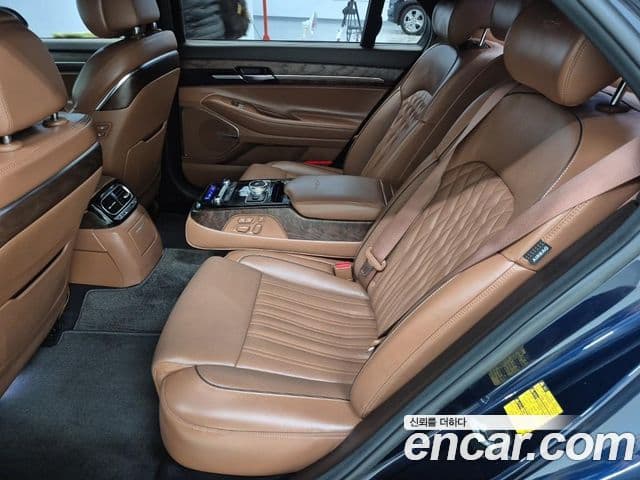 Genesis G90 Premium Luxury, 2021 12