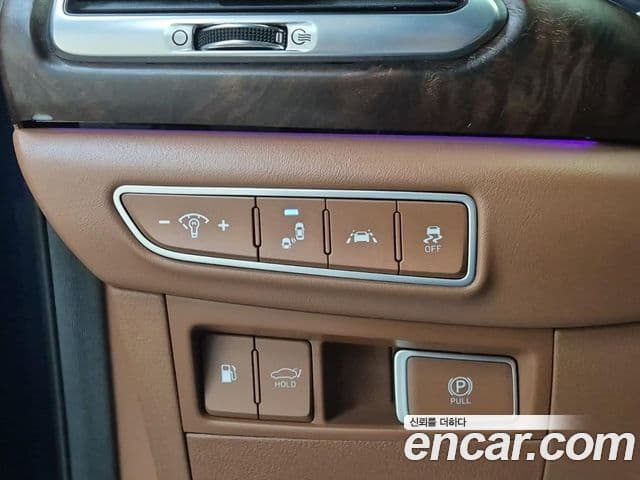 Genesis G90 Premium Luxury, 2021 18