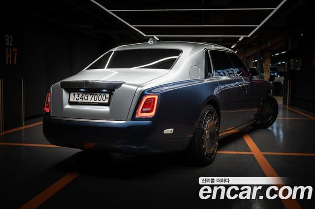 Rolls-Royce 팬텀 6.7 EWB V12, 2018 4