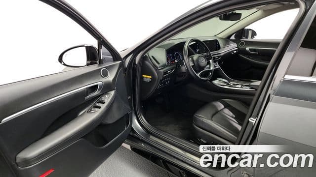 Hyundai Sonata (DN8) Premium Family, 2020 10